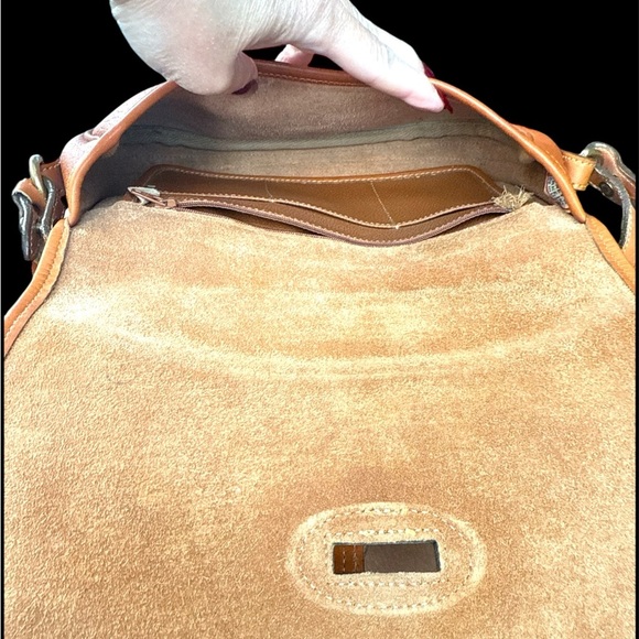 Vintage Dooney and Bourke burnt orange Saddle Crossbody Bag - Picture 6 of 9